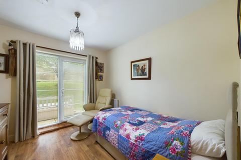 32 Grenoside Grange Close, Grenoside, Sheffield, S35 8LY