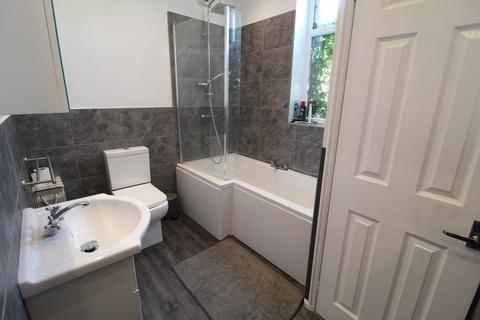 3 bedroom flat for sale, Church Lane, Romiley