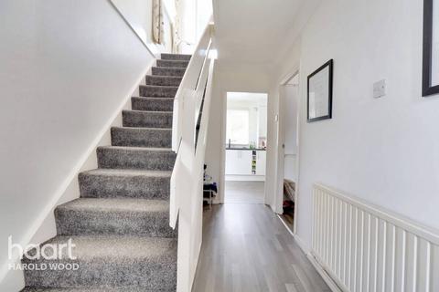32 Retford Road, Romford, RM3 9NB