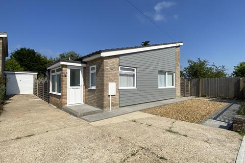 3 bedroom detached bungalow to rent, Mitford Close, Ipswich IP1