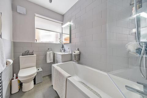 132 Cheston Avenue, Croydon, CR0 8DD