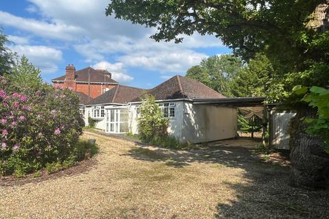 3 bedroom bungalow for sale, Busketts Way, Ashurst, Southampton, SO40