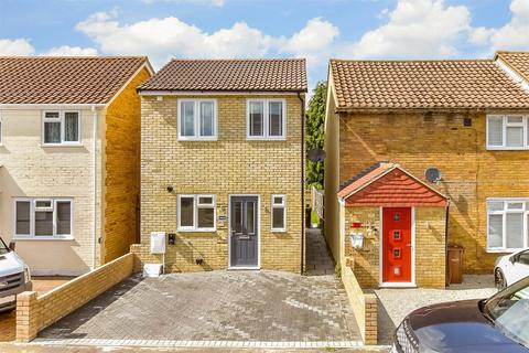 2 bedroom detached house for sale, Speedwell Avenue, Chatham, Kent