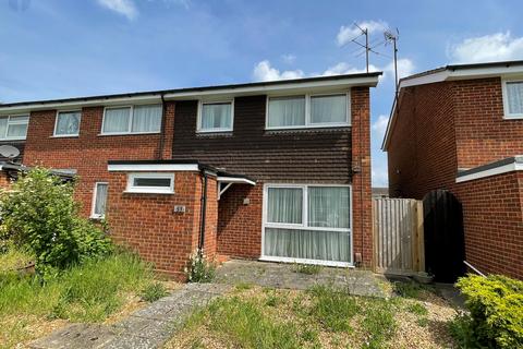 3 bedroom end of terrace house for sale, Chaucer Drive, Aylesbury