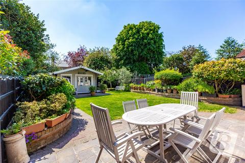 11 Stanley Road, Hornchurch, RM12 4JS