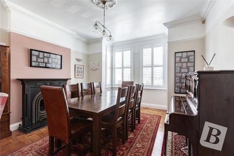 11 Stanley Road, Hornchurch, RM12 4JS