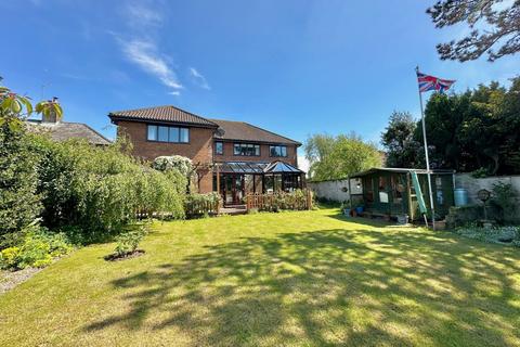 Antioch, 6 Lighthouse Road, St Margarets Bay, Dover, CT15 6EJ