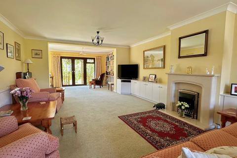 Antioch, 6 Lighthouse Road, St Margarets Bay, Dover, CT15 6EJ