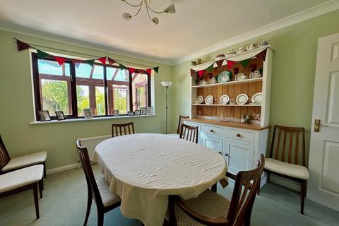 Antioch, 6 Lighthouse Road, St Margarets Bay, Dover, CT15 6EJ