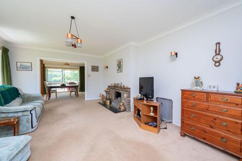 4 bedroom detached house for sale, Winterpit Close, Mannings Heath, RH13