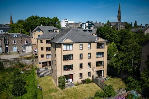 2 bedroom flat to rent, Roseangle, Dundee, DD1