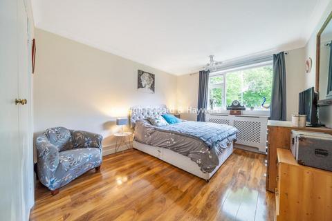 31 Harleyford, Bromley, BR1 3HW