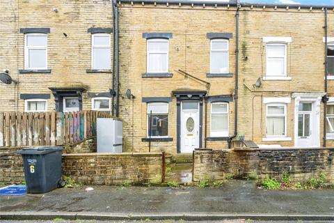 3 bedroom terraced house for sale, Matlock Street, Halifax, West Yorkshire, HX3