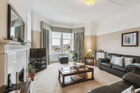 2 bedroom flat for sale, Beechwood Drive, Broomhil, Glasgow