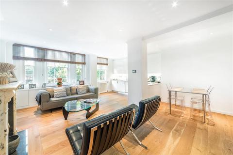 3 bedroom flat for sale, Cranmer Court, Whiteheads Grove, SW3