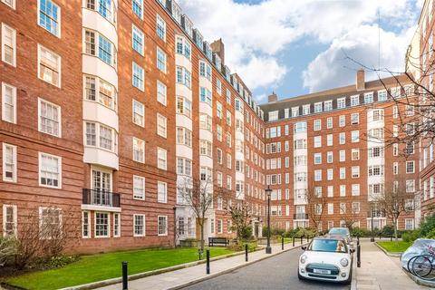 3 bedroom flat for sale, Cranmer Court, Whiteheads Grove, SW3