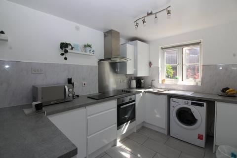 2 bedroom semi-detached house for sale, Ivel Road, Shefford, SG17