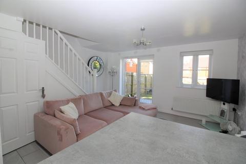 2 bedroom semi-detached house for sale, Ivel Road, Shefford, SG17