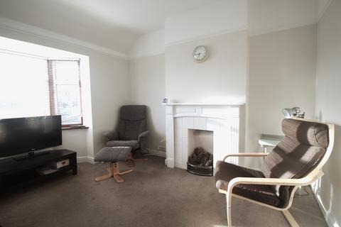 1 bedroom maisonette to rent, Garston Crescent, Watford WD25