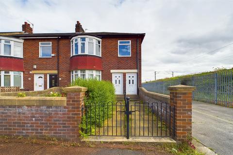 3 bedroom flat to rent - Watt Street, Gateshead
