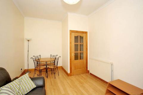 2 bedroom flat to rent, Jackson Terrace, Aberdeen AB24