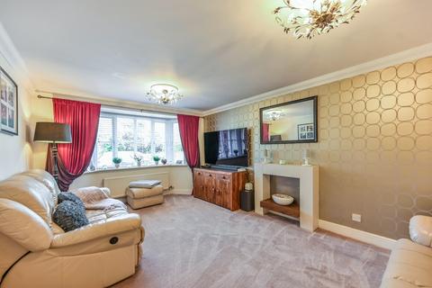 4 bedroom detached house for sale, Hadrian Gardens, Ashford, Kent, TN23