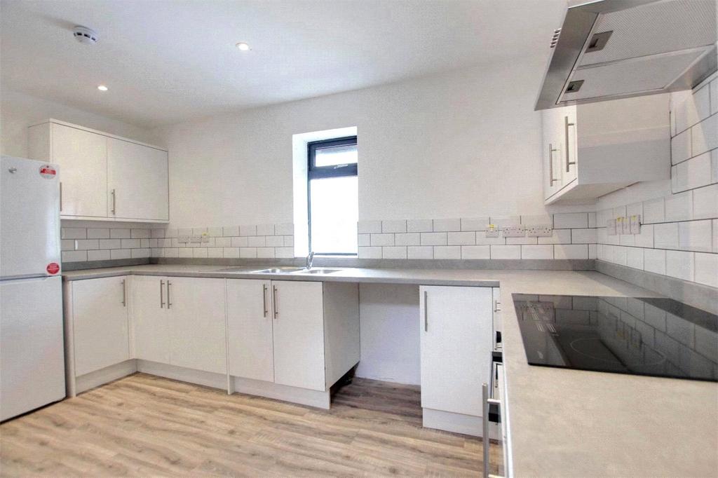 Communal Kitchen 1