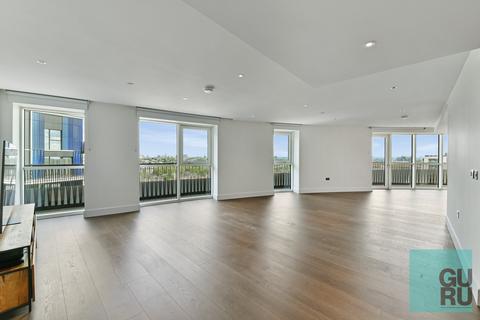 3 bedroom apartment to rent, Cassini Tower, White City Living, W12