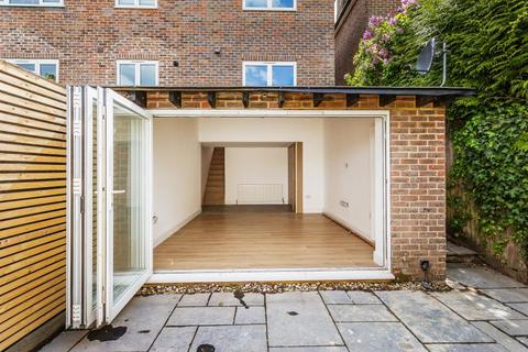 undefined, Pewley Way, Guildford GU1