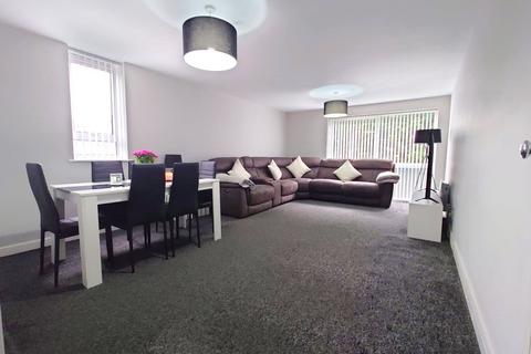 2 bedroom apartment to rent, Ivy House Road, Ickenham, Greater London, UB10