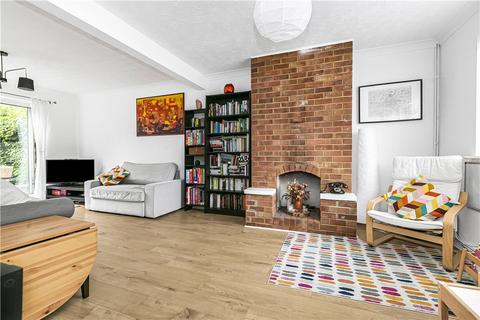 86 Bond Street, Englefield Green, Egham, TW20 0PX