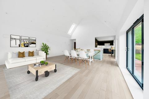4 bedroom detached house for sale, Elizabeth Penton Way, Bampton, Tiverton, Devon, EX16