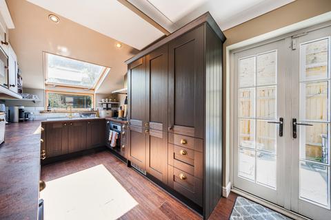 28 Strickland Street, London, SE8 4JB