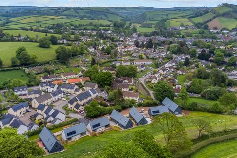 3 bedroom detached house for sale, Elizabeth Penton Way, Bampton, Tiverton, Devon, EX16