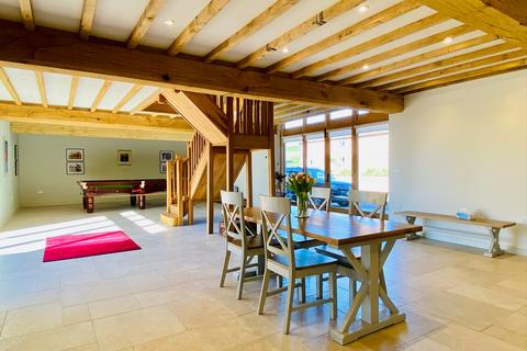 4 bedroom barn conversion to rent, Bosbury, Ledbury, HR8