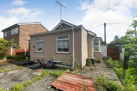 2 bedroom bungalow for sale, Vaagen Road, Canvey Island