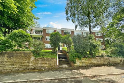 2 bedroom flat for sale, Holden Road, Cavendish Court Holden Road, M7