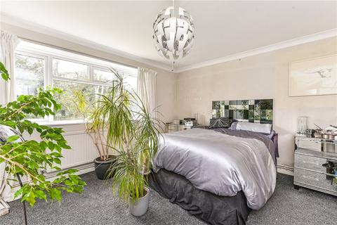 2 bedroom apartment for sale, Winchester Road, Petersfield, Hampshire, GU32