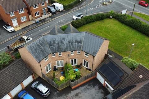 3 bedroom semi-detached house to rent, Collett Road, Niorton Fitzwarren