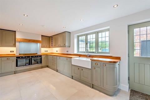 4 bedroom detached house for sale, Handley, Tattenhall, Chester