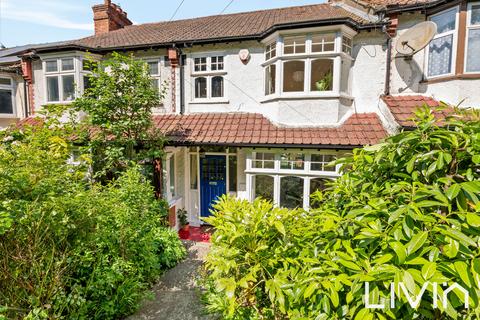 15 Annsworthy Crescent, London, SE25 6TF