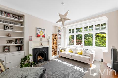 15 Annsworthy Crescent, London, SE25 6TF