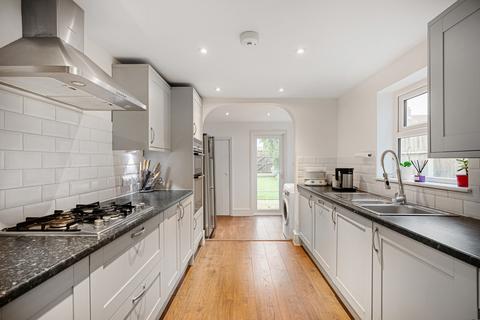 11 Bartlett Road, Gravesend, DA11 7LU