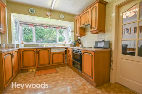28 Chessington Crescent, Stoke-on-trent, ST4 8ER
