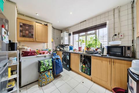 3 bedroom end of terrace house for sale, Murray Square, London