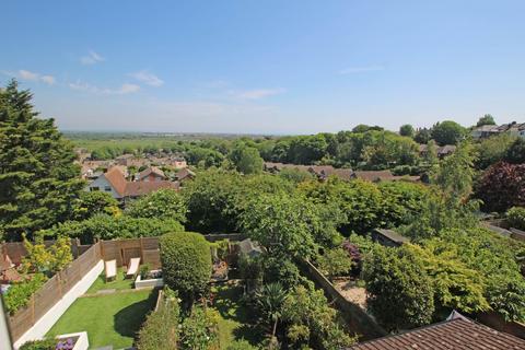 3 bedroom end of terrace house for sale, Hurst Road, Eastbourne, BN21 2PW