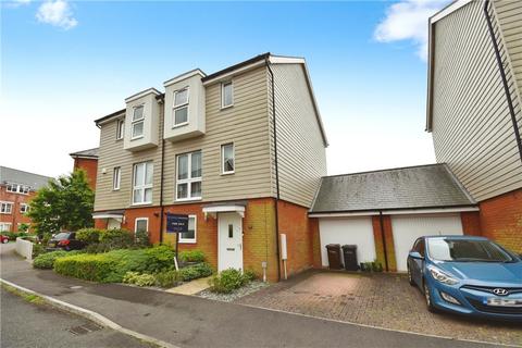 57 Cutforth Way, Romsey, SO51 0BN
