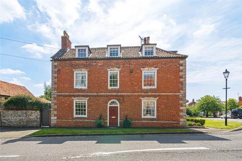 4 bedroom end of terrace house for sale, Market Place, Folkingham, Sleaford, Lincolnshire, NG34
