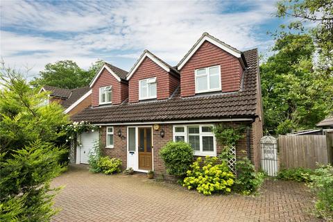 4 bedroom detached house for sale, Oatlands Avenue, Weybridge, Surrey, KT13