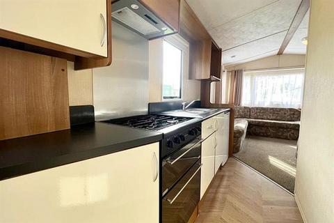 2 bedroom static caravan for sale, Tattershall Lakes Country Park